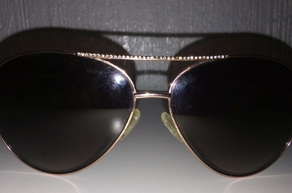 Guess aviator sunglasses